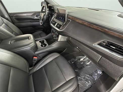Used 2023 Chevrolet Suburban LT image 36