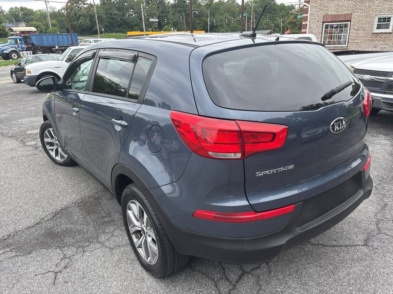 Used 2016 Kia Sportage LX AWD/4WD image 10