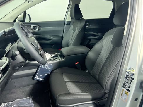 New 2026 Kia Sorento LX image 13