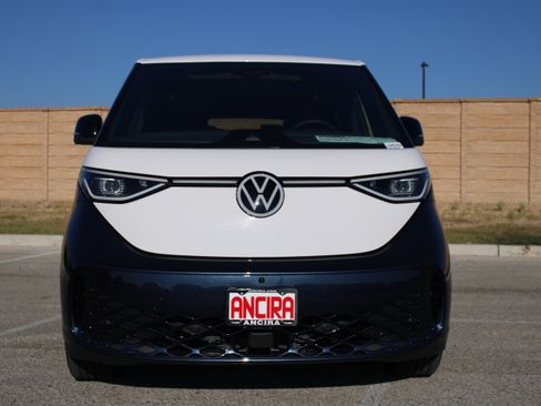 New 2025 Volkswagen ID. Buzz Pro S Plus image 7