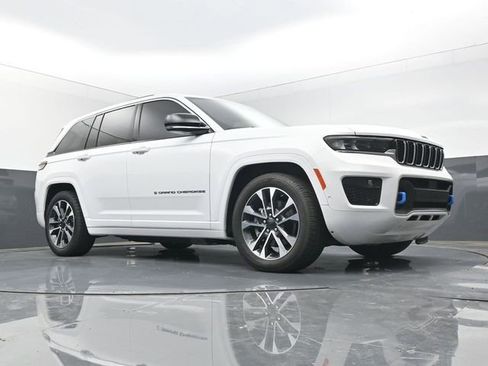 Used 2023 Jeep Grand Cherokee Overland w/ Rear Seat Video Group I AWD/4WD image 48
