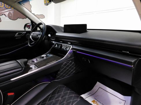 Used 2024 Genesis GV80 3.5T Prestige image 95