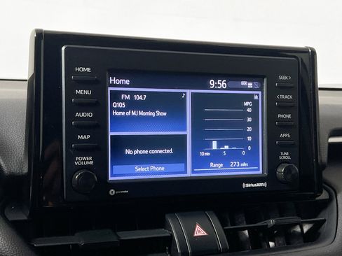 Used 2021 Toyota RAV4 XLE w/ Convenience Package FWD image 28