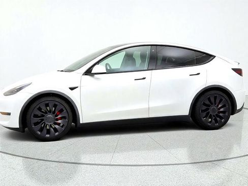 Used 2021 Tesla Model Y Performance AWD/4WD image 8