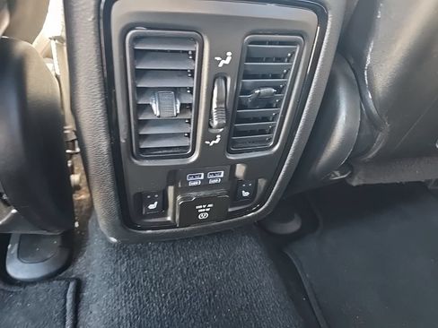 Used 2025 Dodge Durango R/T AWD/4WD image 14