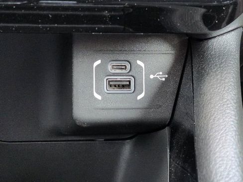 New 2026 Jeep Compass Latitude image 21