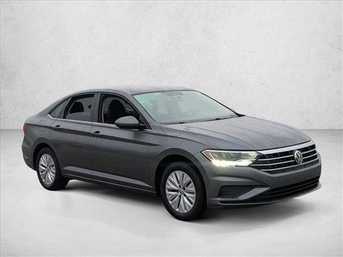 Used 2019 Volkswagen Jetta S w/ Driver Assistance Package image 3