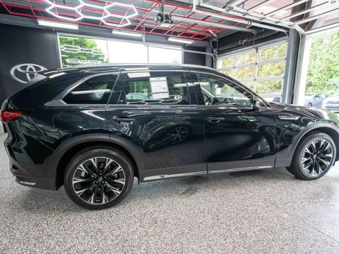 Used 2024 MAZDA CX-90 Plug-In Hybrid w/ Premium Pkg AWD/4WD image 4