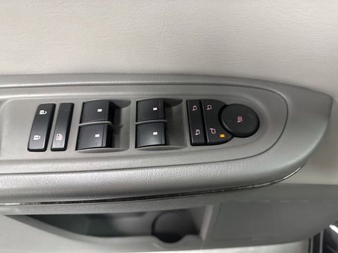 Used 2017 GMC Acadia Limited SLT image 22