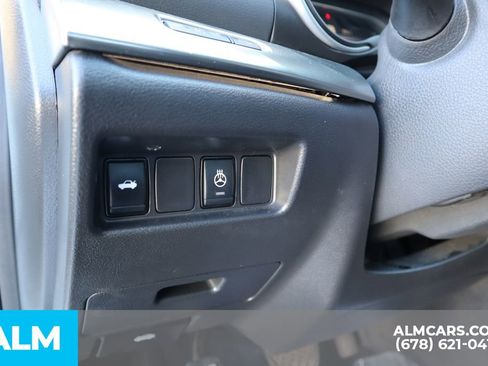 Used 2023 Nissan Maxima SL image 16