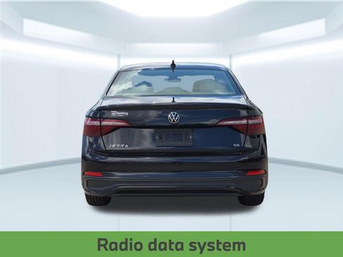 Used 2024 Volkswagen Jetta SE FWD image 5