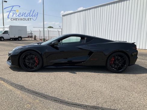 New 2025 Chevrolet Corvette Z06 RWD image 2