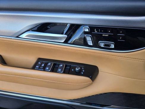 Certified 2023 Jeep Grand Wagoneer Series III AWD/4WD image 27