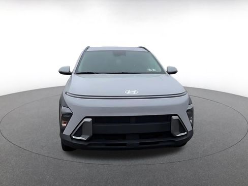 Used 2025 Hyundai Kona SEL image 4