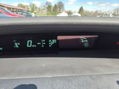 Used 2012 Toyota Prius Three w/ Solar Roof Pkg image 27