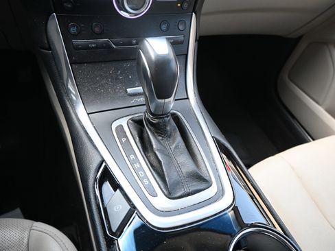 Used 2017 Ford Edge Titanium w/ Equipment Group 301A image 17