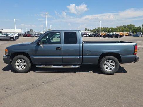 Used 2006 GMC Sierra 1500 SLE w/ Sierra Special Edition RWD image 11