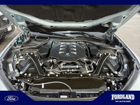 Used 2025 BMW 760i xDrive w/ Premium Package AWD/4WD image 22