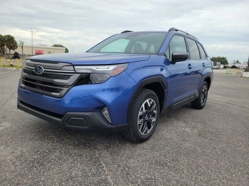 Used 2026 Subaru Forester Premium AWD/4WD image 2