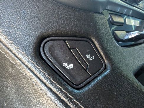 Used 2015 Chevrolet Tahoe LT image 21