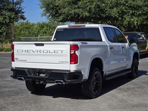 Used 2021 Chevrolet Silverado 1500 Custom Trail Boss AWD/4WD image 7