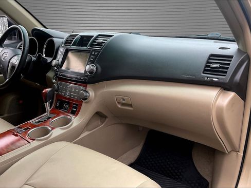 Used 2008 Toyota Highlander Limited AWD/4WD image 26