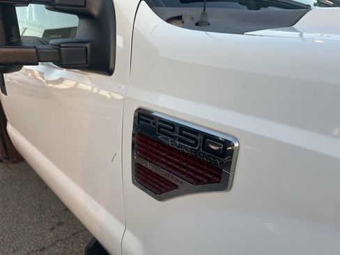 Used 2008 Ford F250 XL image 5