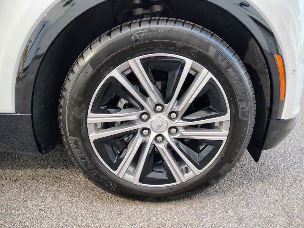 Used 2024 Cadillac Lyriq Luxury AWD/4WD image 12