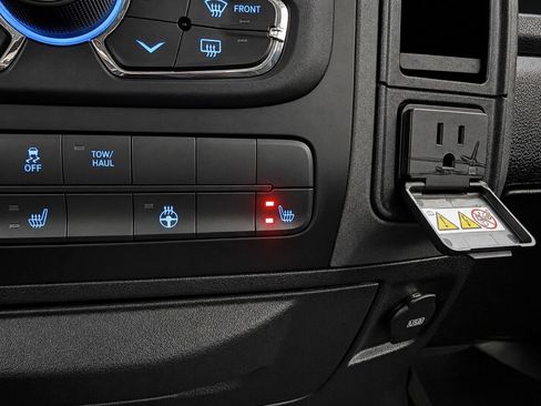Used 2019 RAM 1500 Express w/ Wheel & Sound Group AWD/4WD image 30