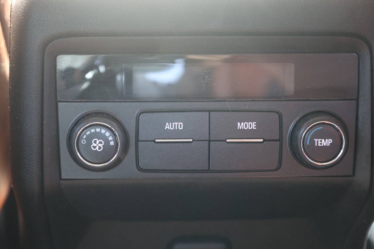 Used 2019 GMC Acadia SLE w/ Driver Alert Package I FWD image 23