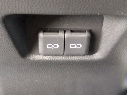 Used 2023 Toyota RAV4 XLE image 16