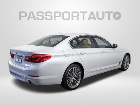 Used 2020 BMW 530i xDrive w/ Premium Package AWD/4WD image 7