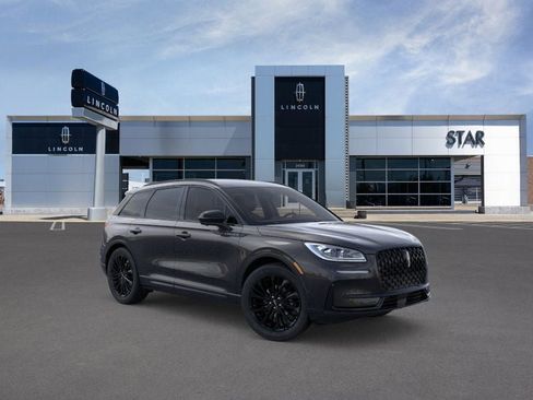 New 2025 Lincoln Corsair Reserve w/ Equipment Group 202A image 7