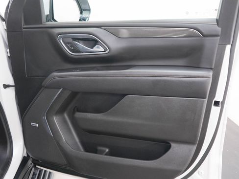 Used 2021 GMC Yukon AT4 w/ AT4 Premium Plus Package AWD/4WD image 12