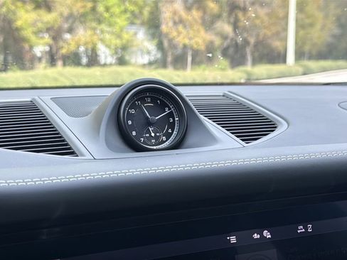 New 2026 Porsche Macan AWD/4WD image 26