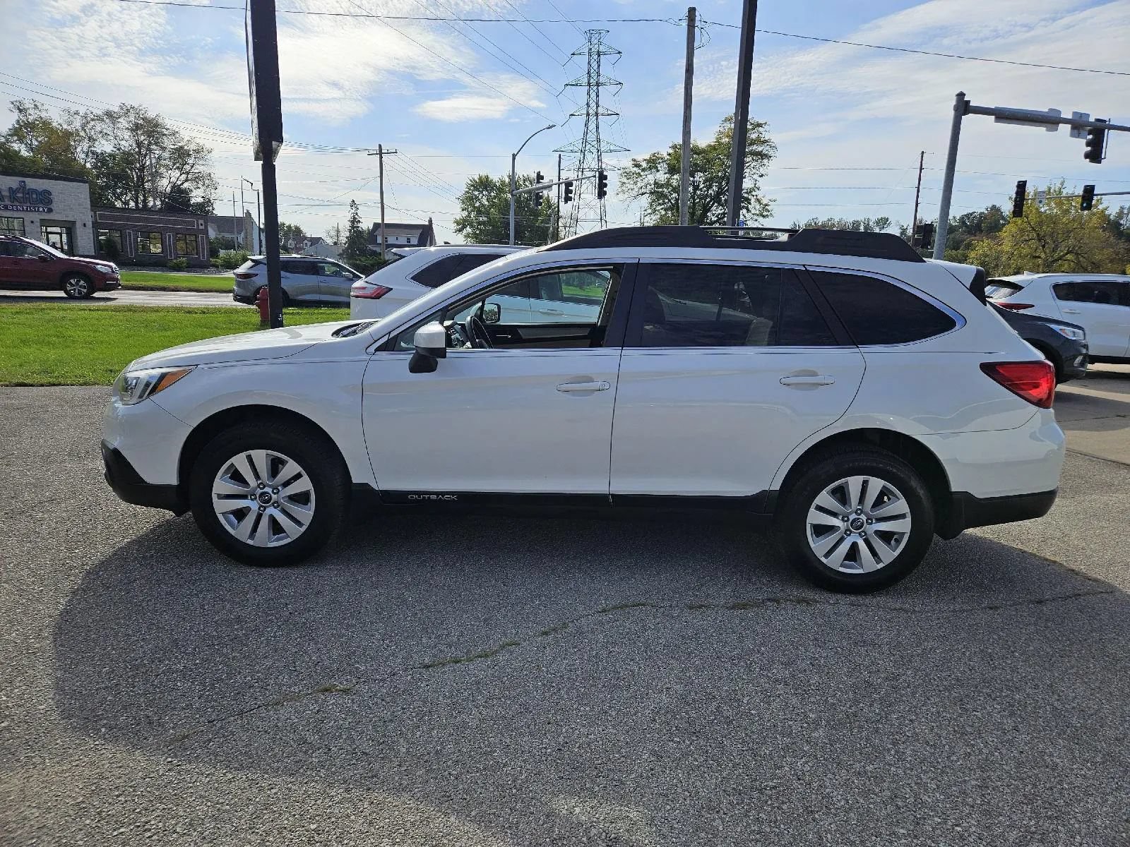 Used 2015 Subaru Outback 2.5i Premium w/ Popular Package #1 AWD/4WD image 8