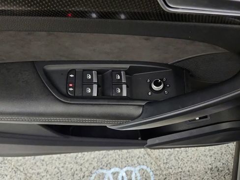 Used 2019 Audi SQ5 Prestige w/ Prestige Package image 19