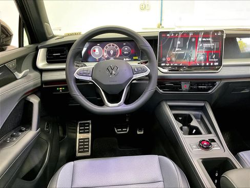 New 2026 Volkswagen Tiguan SE R-Line image 15