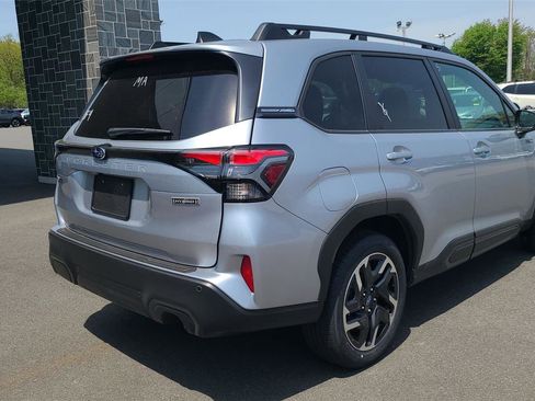 New 2026 Subaru Forester Touring AWD/4WD image 10