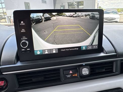 Used 2025 Honda Pilot Touring image 23