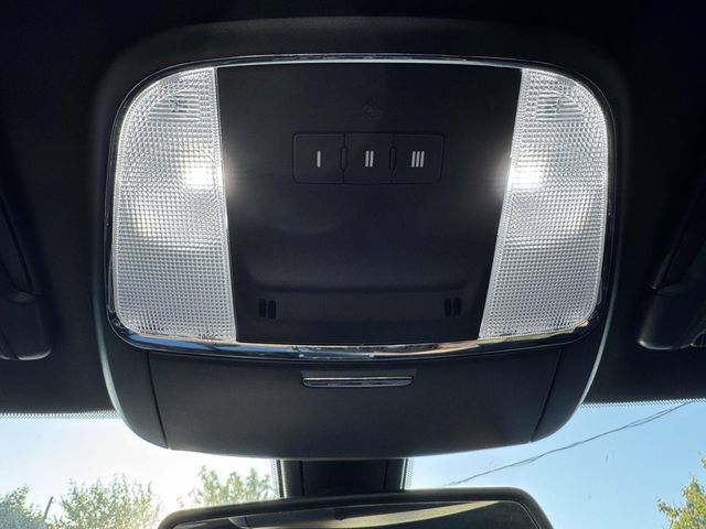 Used 2022 Dodge Charger R/T RWD image 39
