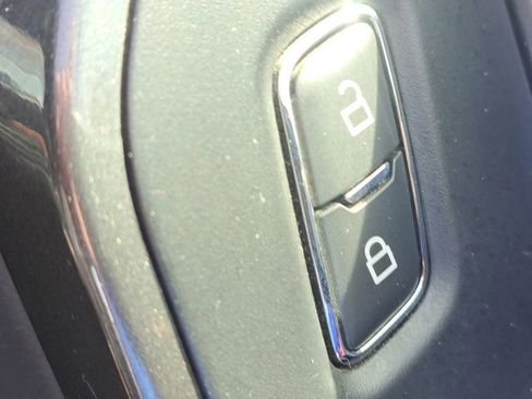 Used 2021 Ford F150 Lariat image 17