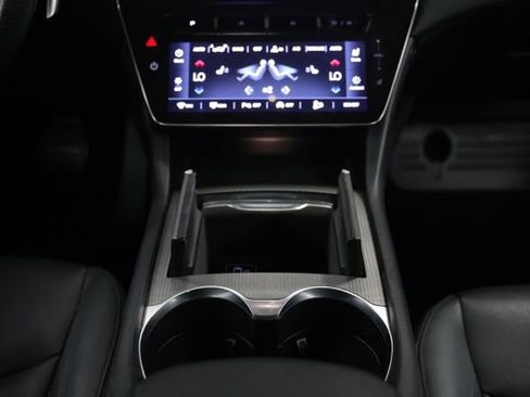 Used 2024 Maserati Grecale GT AWD/4WD image 44