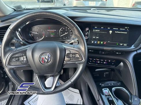 Used 2022 Buick Envision Preferred FWD image 21