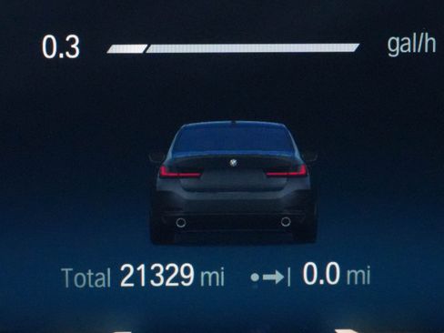 Certified 2023 BMW 330i xDrive Sedan w/ Driving Assistance Package image 22