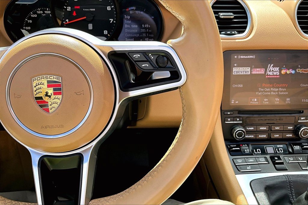 Used 2017 Porsche 718 Boxster RWD image 28