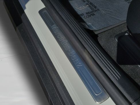 Certified 2026 Mercedes-Benz GLC 300 image 31