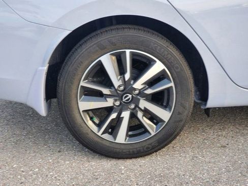 New 2025 Nissan Versa SV w/ Trunk Package image 5