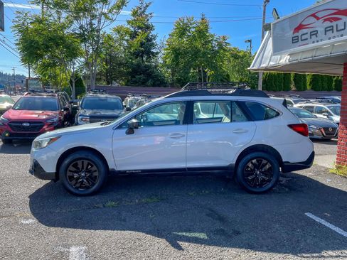Used 2018 Subaru Outback 2.5i AWD/4WD image 8