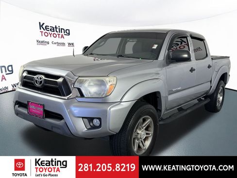 Used 2014 Toyota Tacoma PreRunner w/ SR5 Package image 10